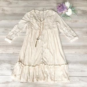 Lace dress with necklace